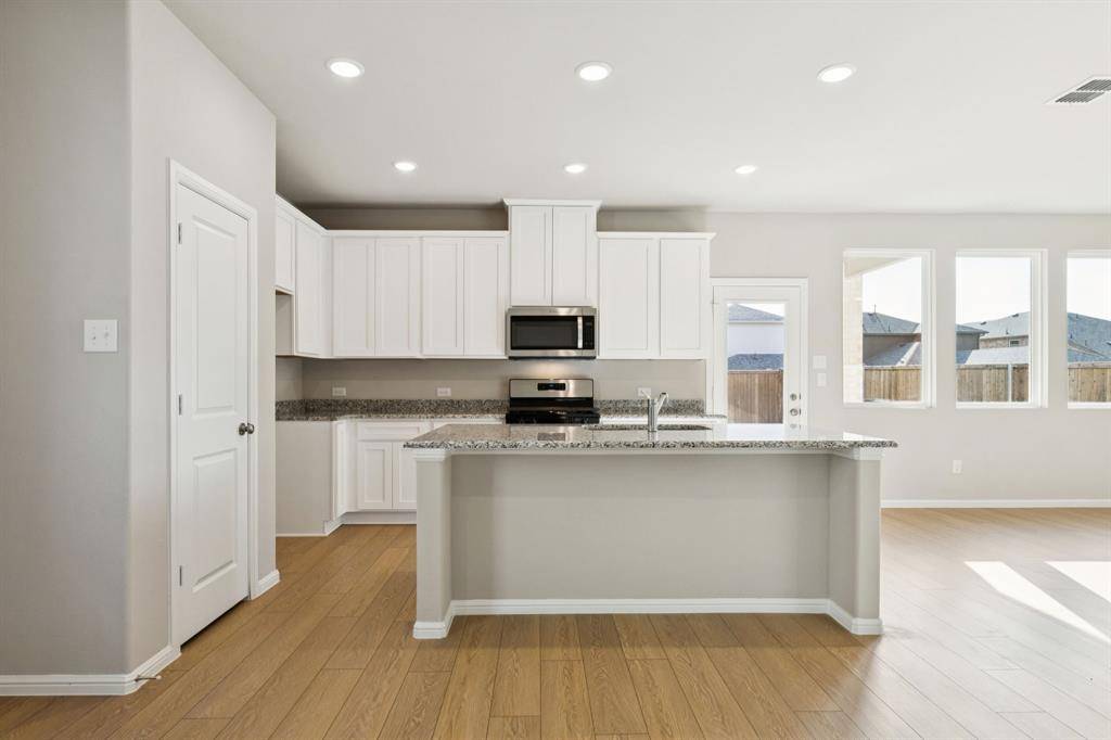 812 Santa Lucia Drive, Anna, TX 75409