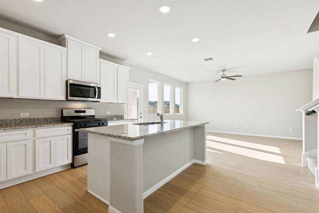 812 Santa Lucia Drive, Anna, TX 75409