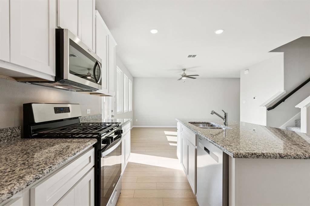 812 Santa Lucia Drive, Anna, TX 75409