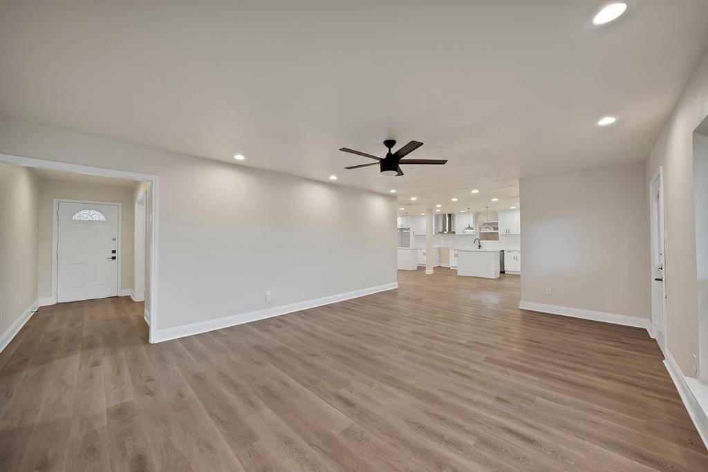 3115 Ponder Drive, Dallas, TX 75229