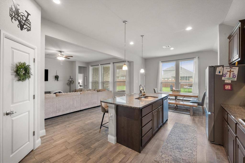 5610 Goodnight Court, Midlothian, TX 76065