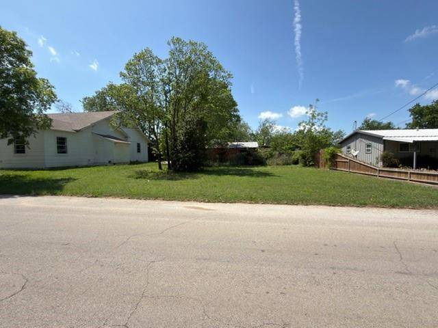 902 Thompson, Jacksboro, TX 76458
