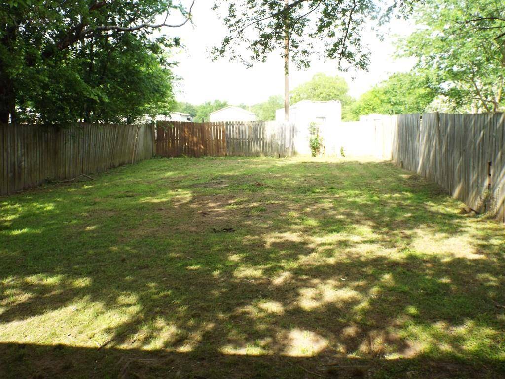 747 Luther Ln, Gun Barrel City, TX 75156