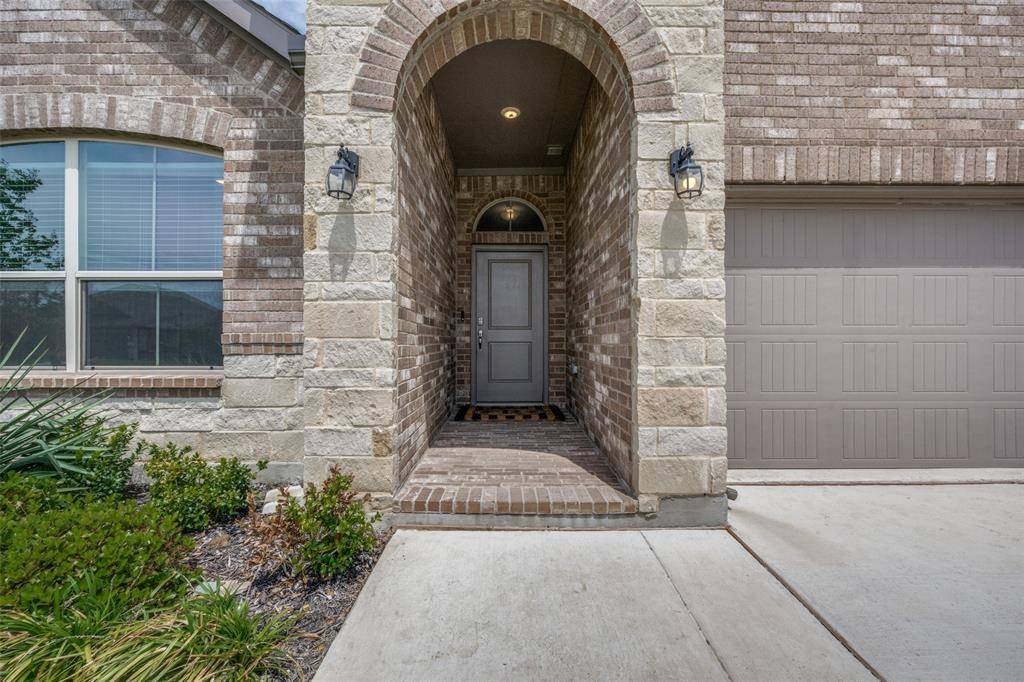 5267 Mountain View Drive, Krum, TX 76249