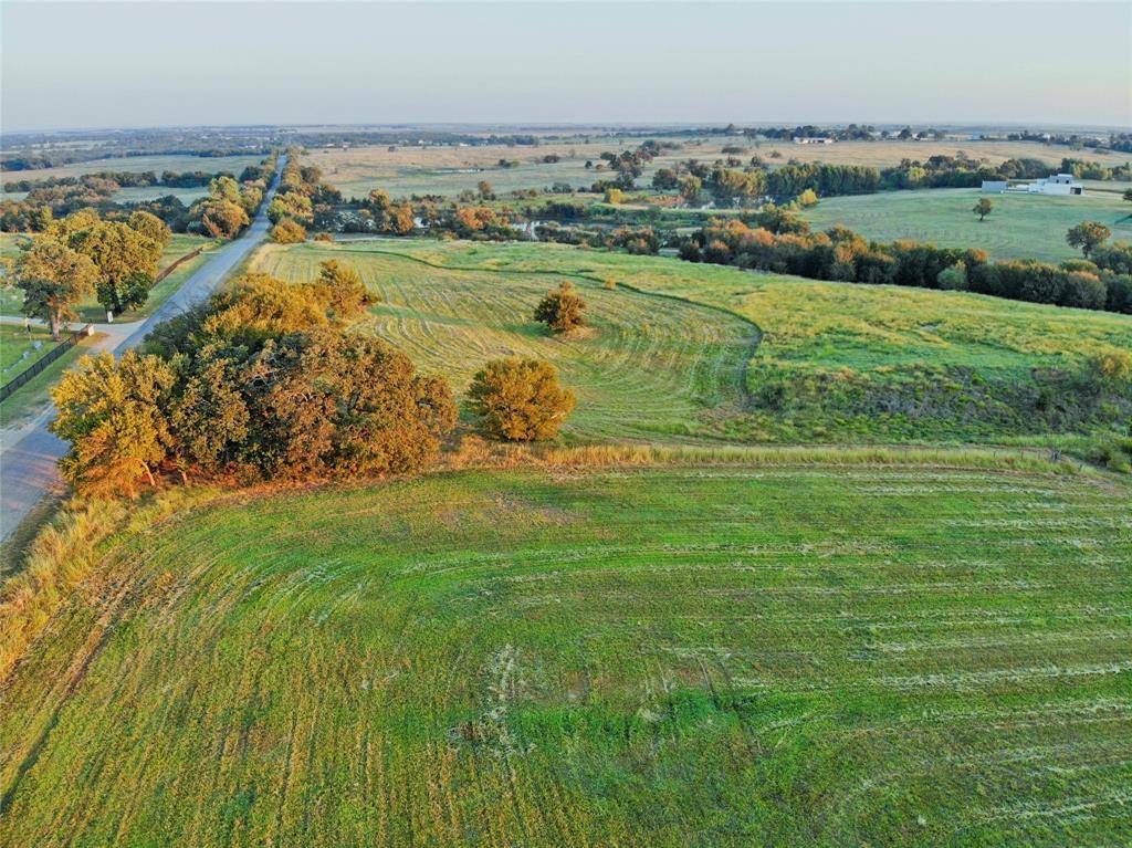 434 Four Corners Road, West, TX 76691