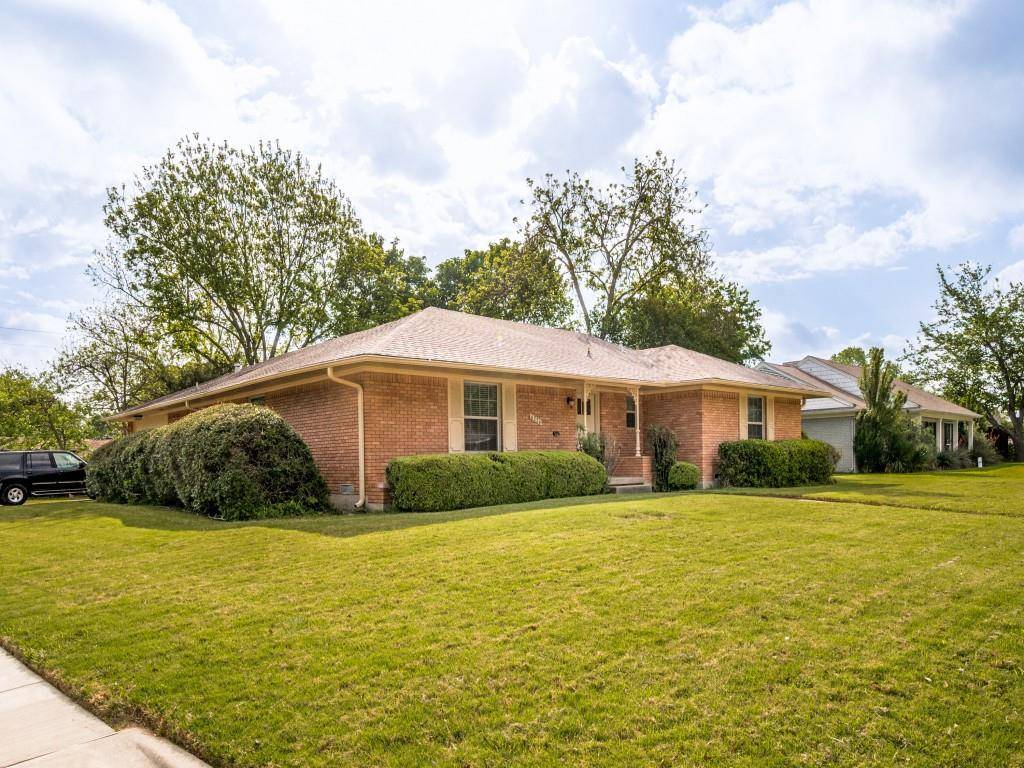 6224 Berryhill Street, Dallas, TX 75231