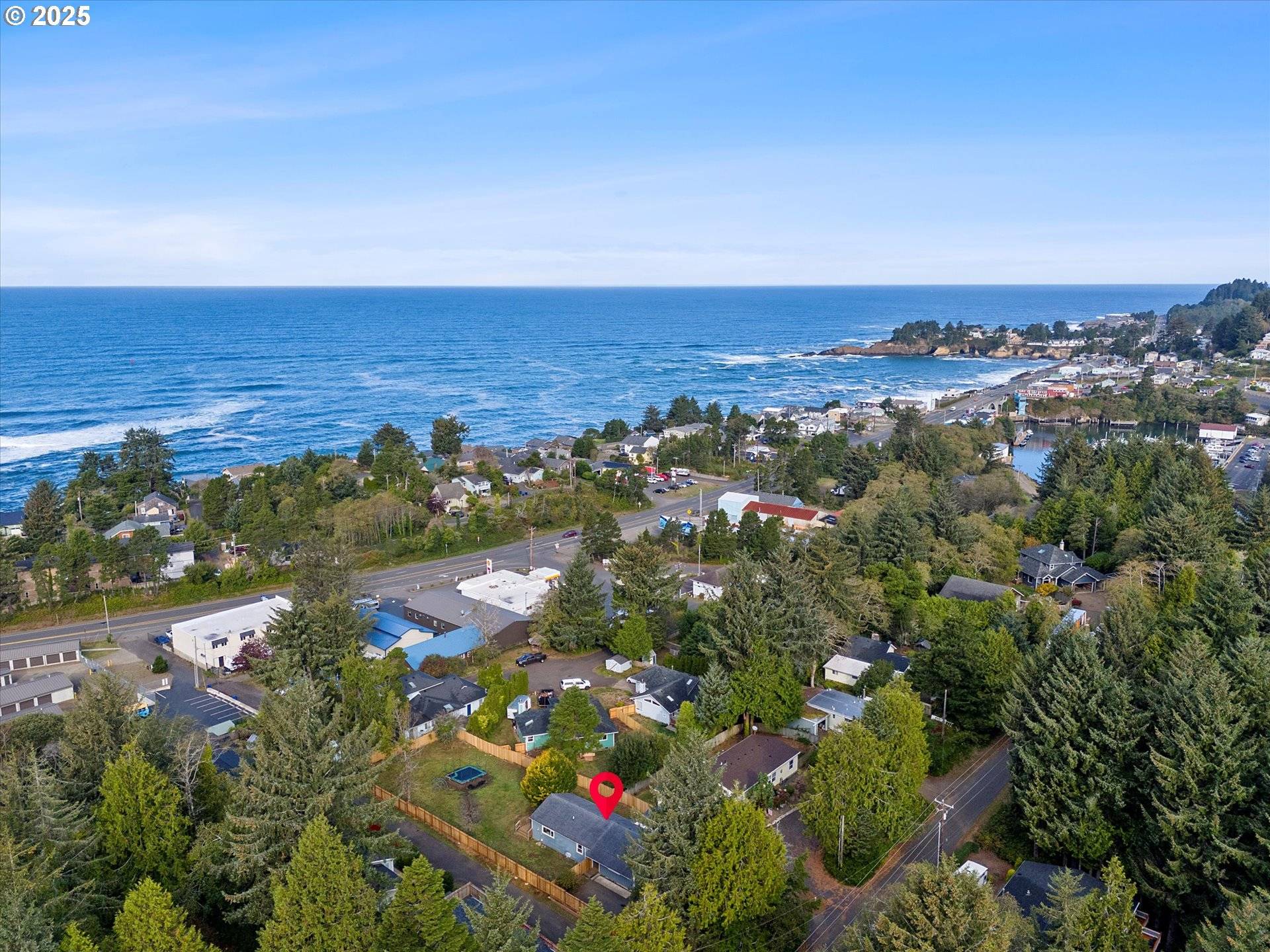 665 SE INDIAN TRAIL AVE, Depoe Bay, OR 97341