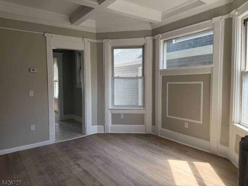 37 Mapes Ave, Newark City, NJ 07112