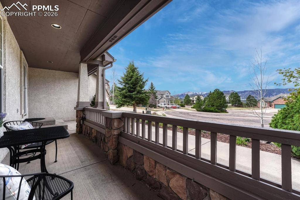 15211 Ridgefield LN, Colorado Springs, CO 80921