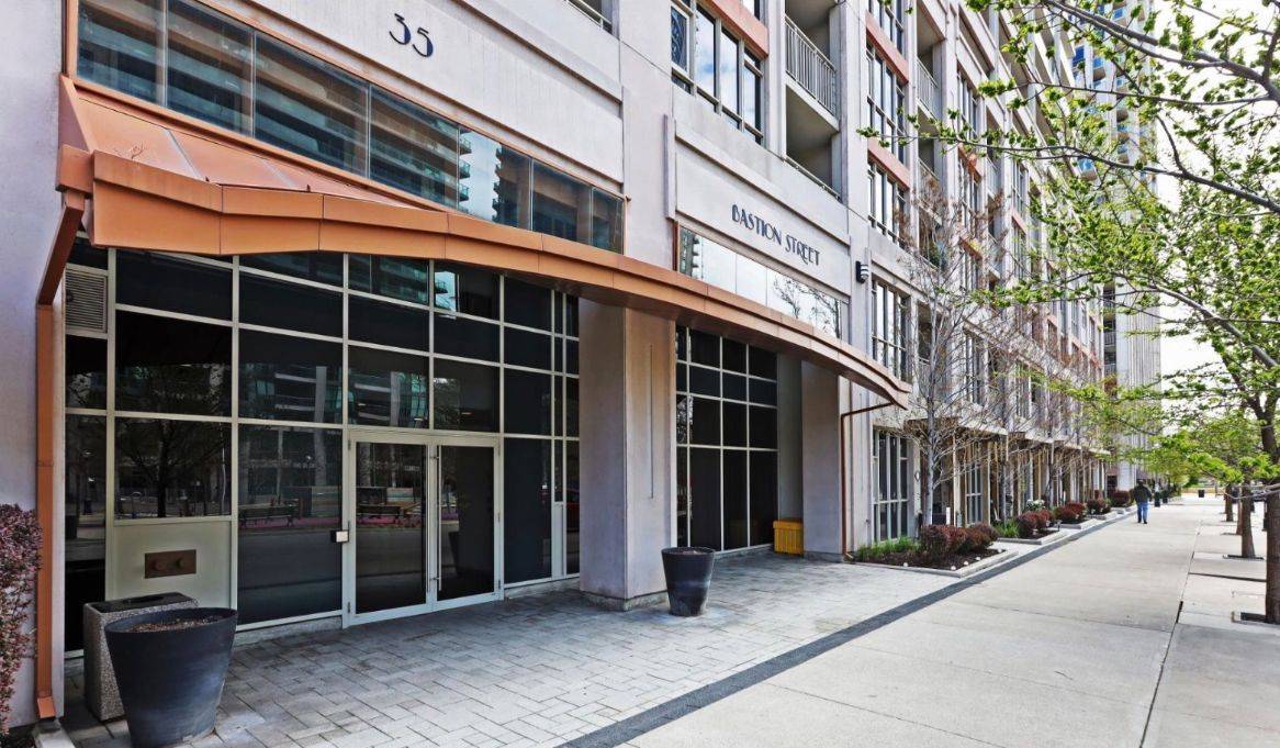 35 Bastion ST #522, Toronto C01, ON M5V 0C2