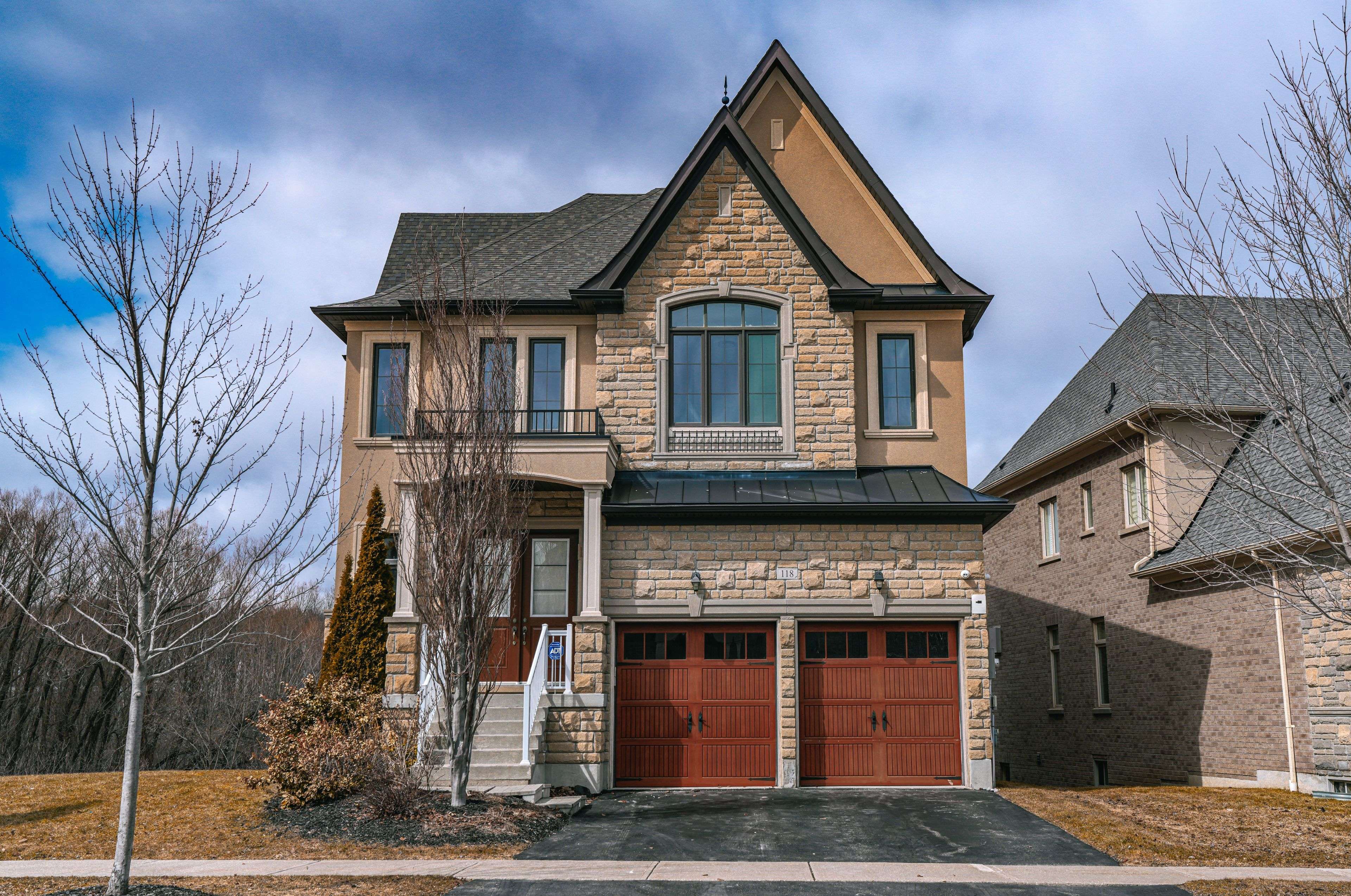 118 Burns BLVD, King, ON L7B 0M5