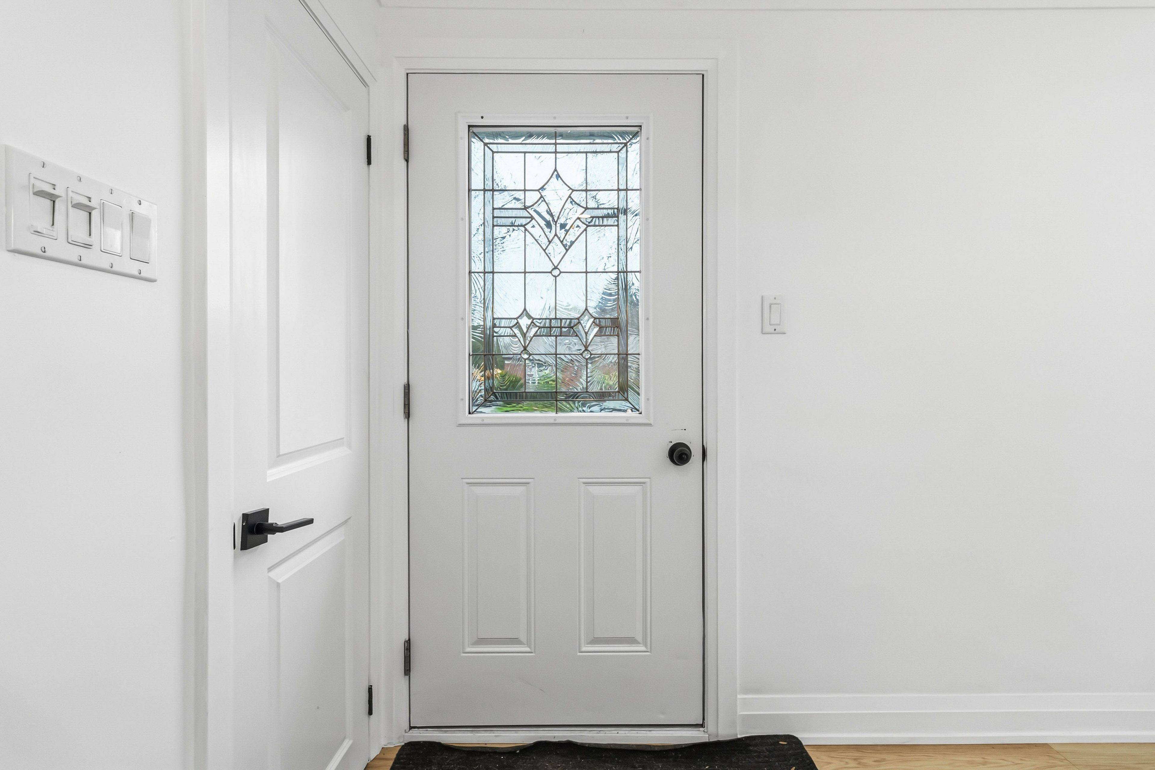 623 WICKENS AVE, Burlington, ON L7T 3T1