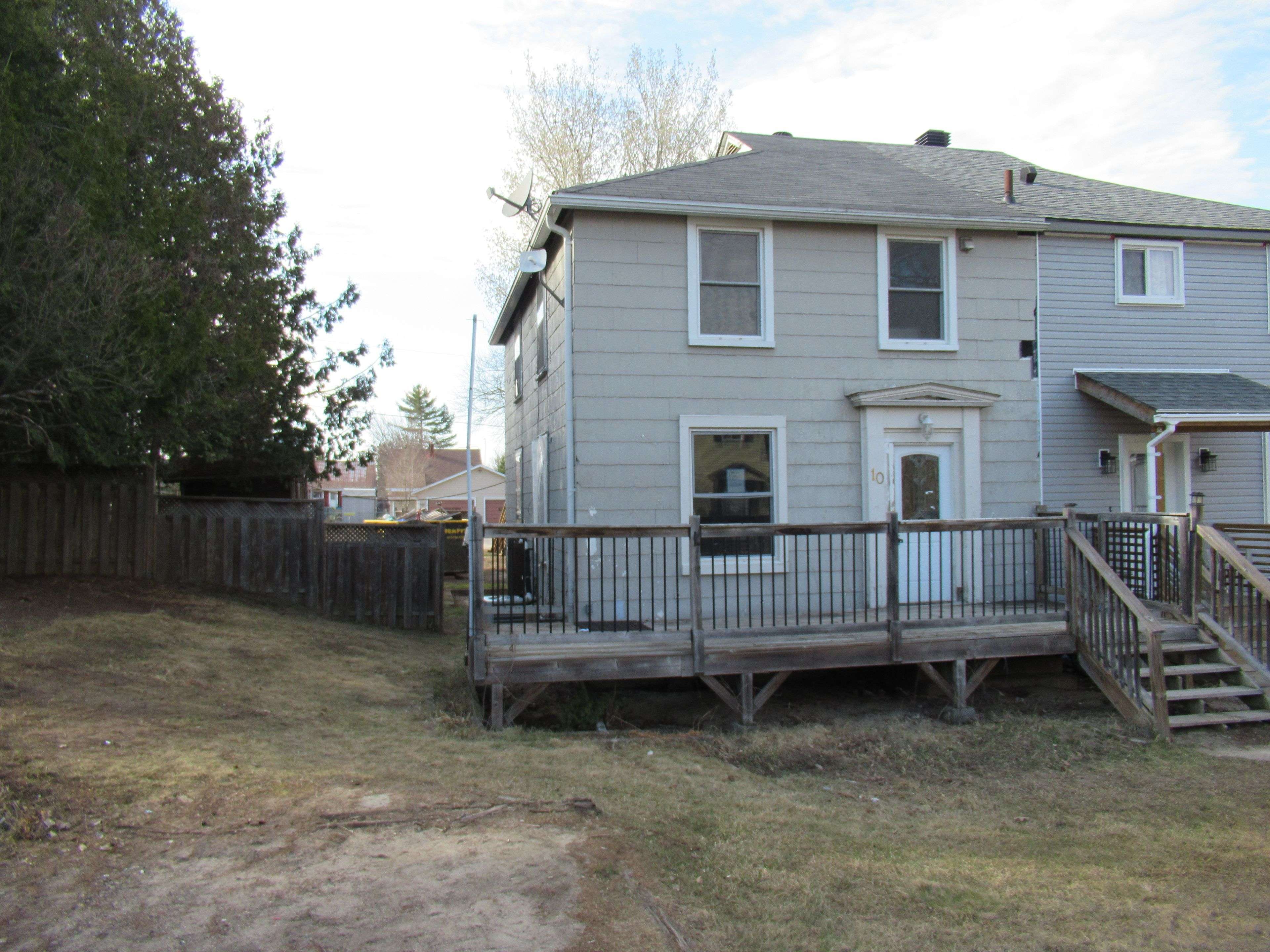 10 Iberville ST, Deep River, ON K0J 1P0