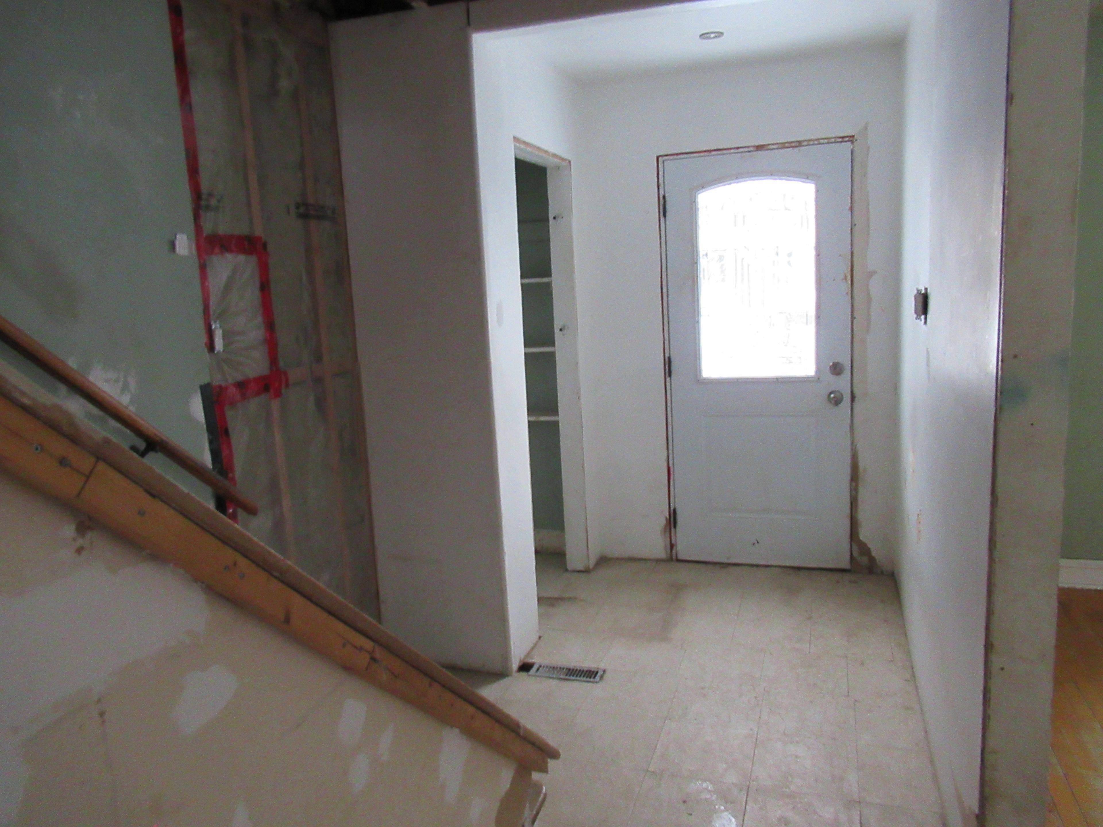 10 Iberville ST, Deep River, ON K0J 1P0