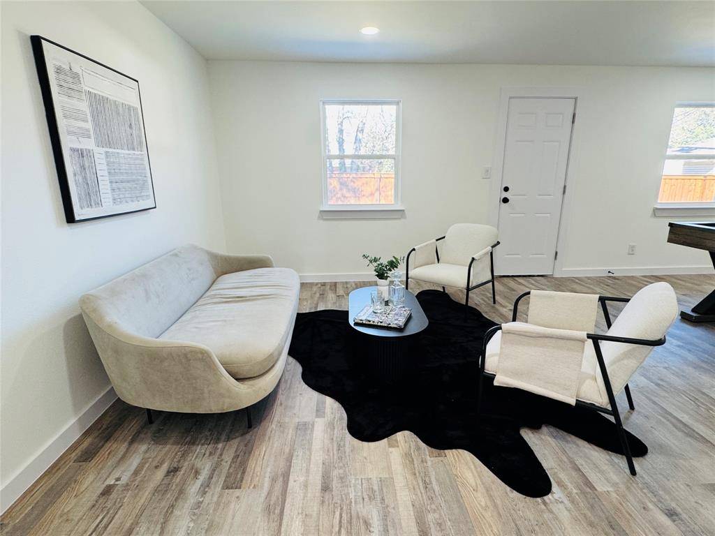 6329 E Lovers Lane, Dallas, TX 75214