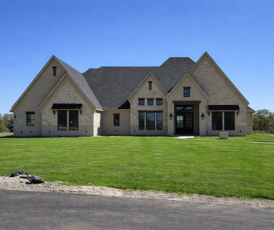 1017 Old Oaks Court, Weatherford, TX 76087