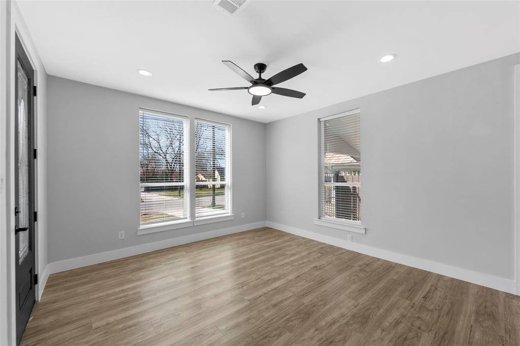 1510 S Lindsay, Gainesville, TX 76240