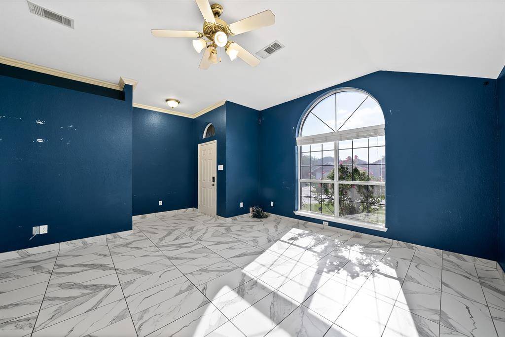 828 Windswept Drive, Cedar Hill, TX 75104