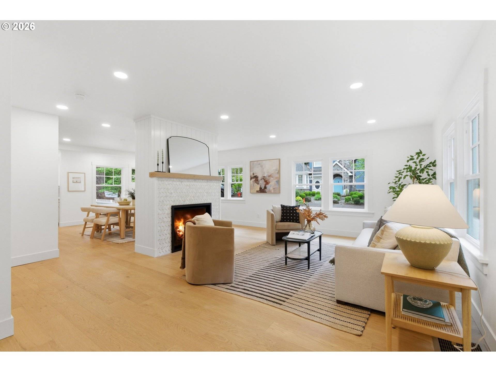 592 9TH ST, Lake Oswego, OR 97034