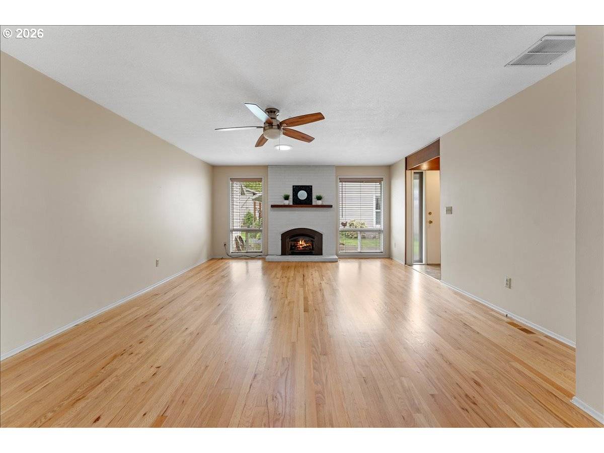 4880 SW WEMBLEY PL, Beaverton, OR 97005