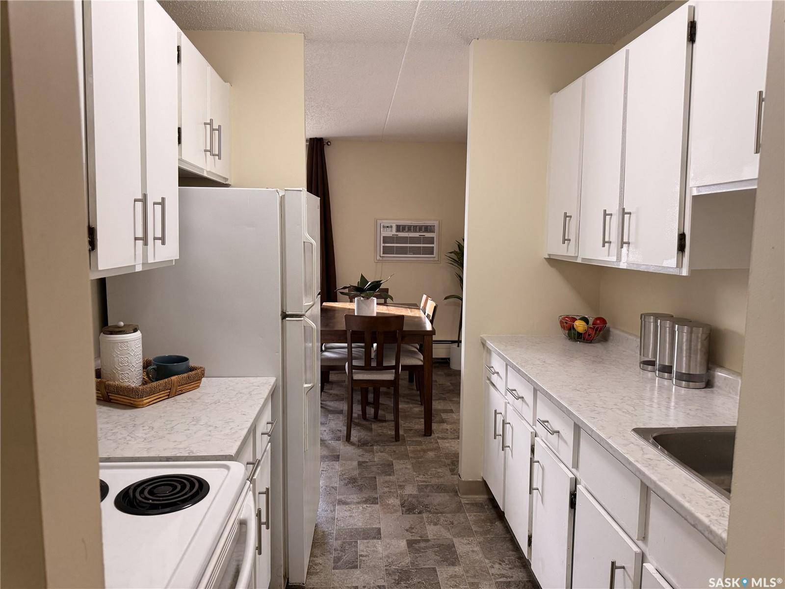 31 Centennial STREET #34, Regina, SK S7H 3M9