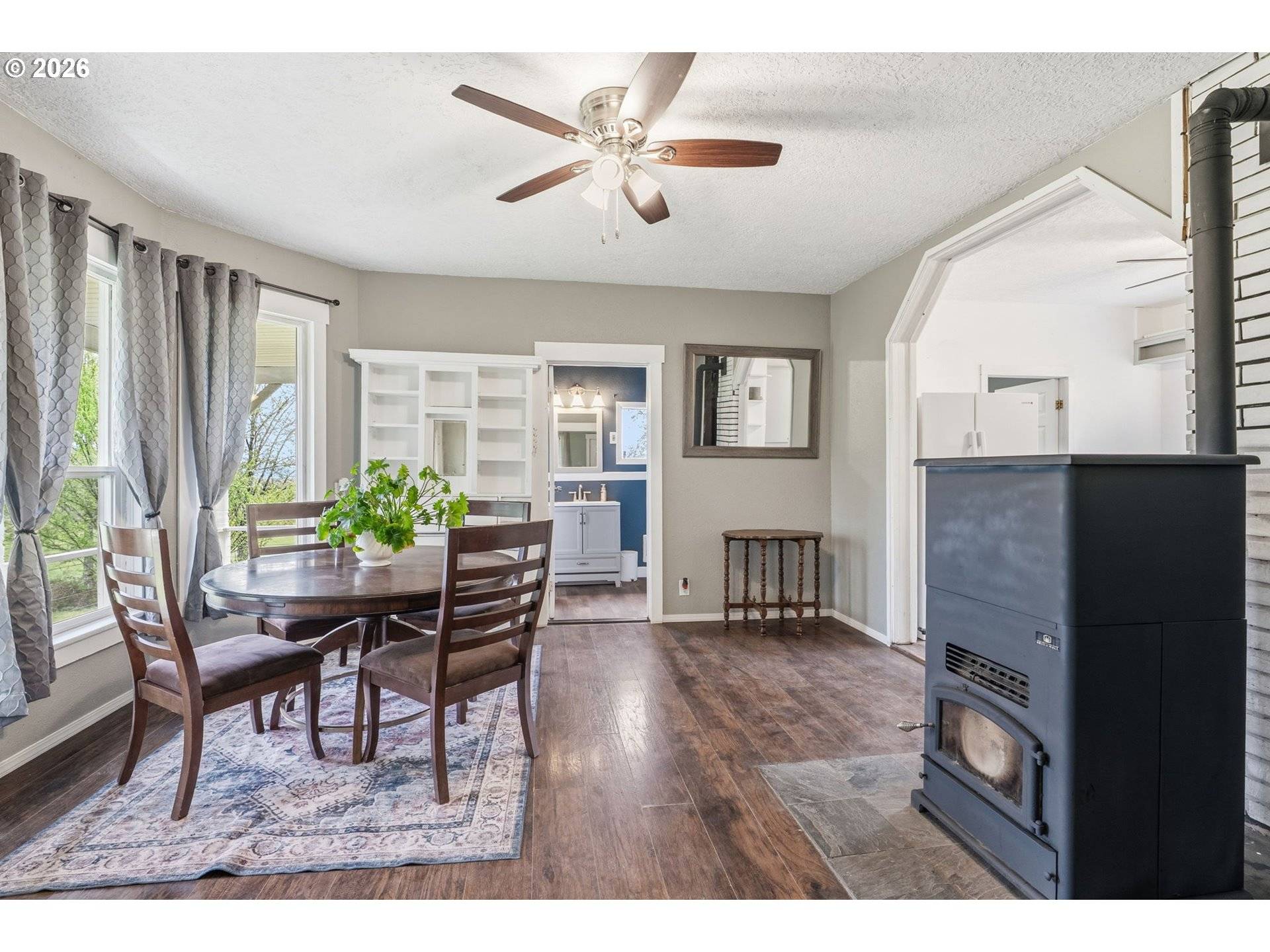 430 CARNINE RD, Castle Rock, WA 98611