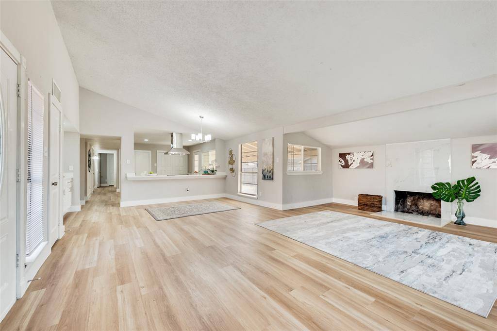 3422 Knoll Point Drive, Garland, TX 75043