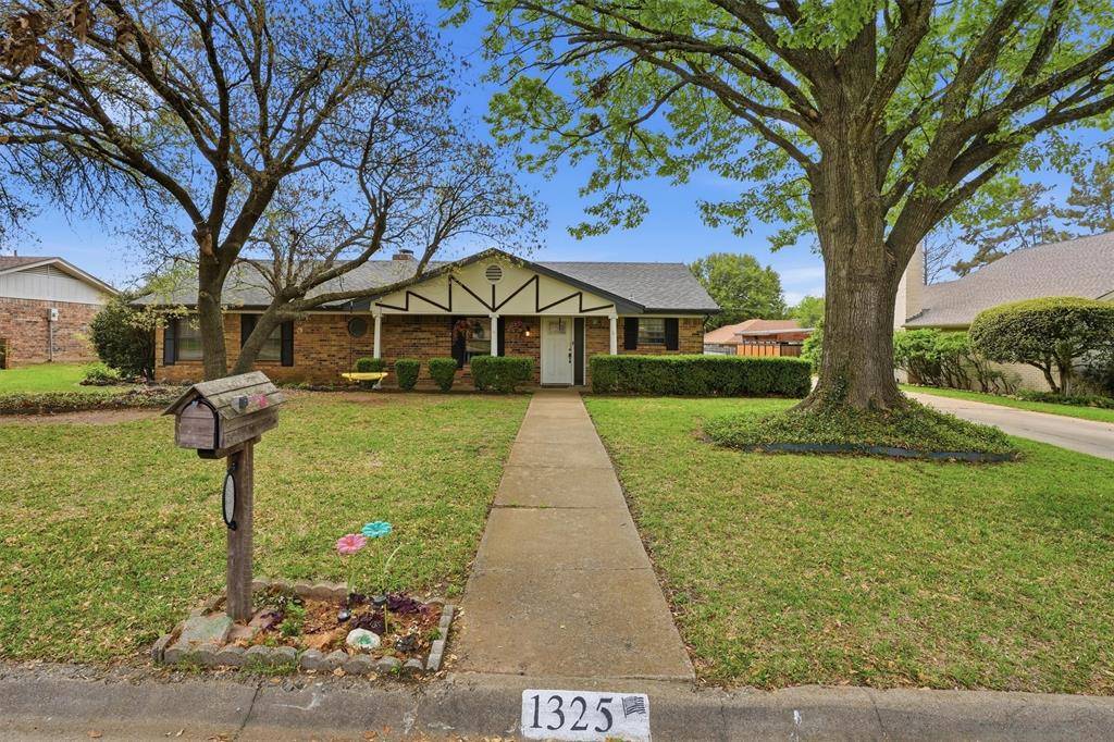 1325 Hemphill Drive, Cleburne, TX 76033