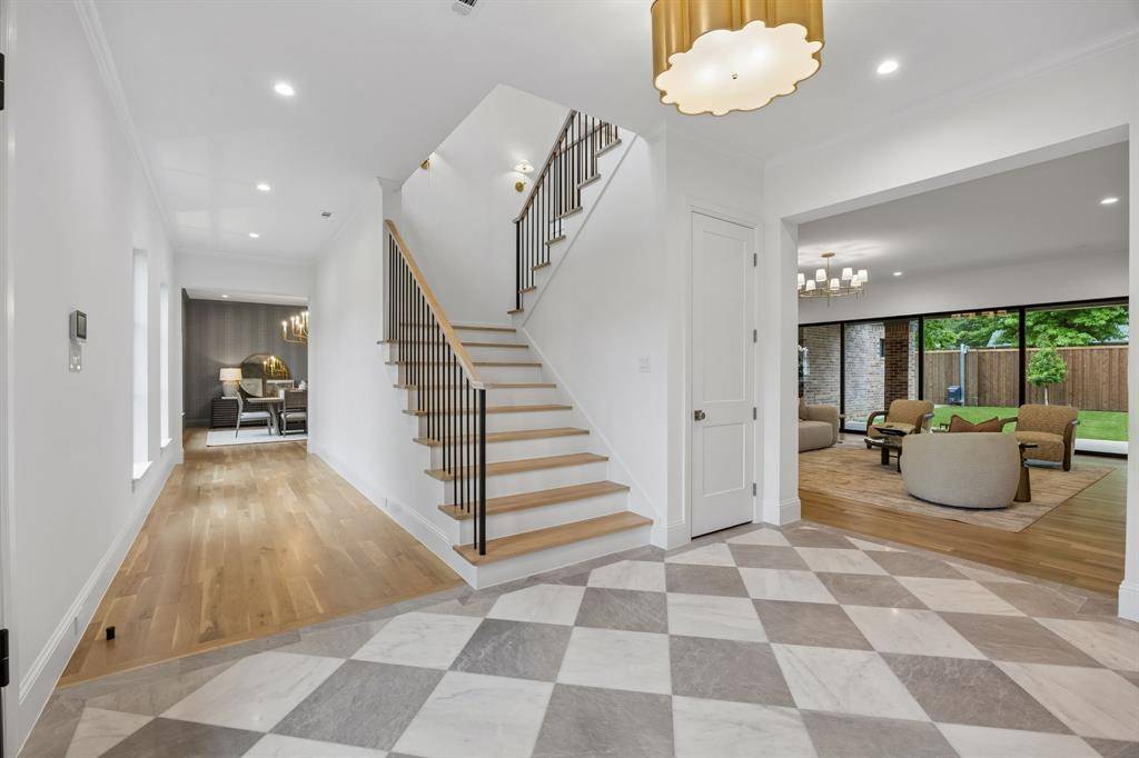 10128 Coppedge Lane, Dallas, TX 75229