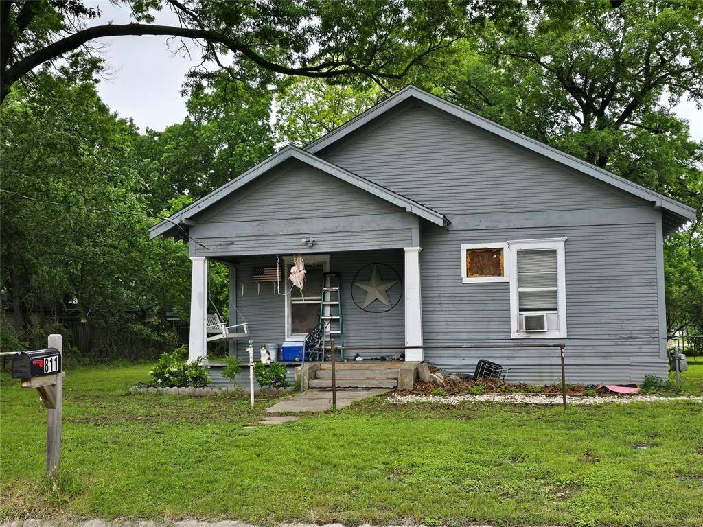 811 Mill Street, Gainesville, TX 76240