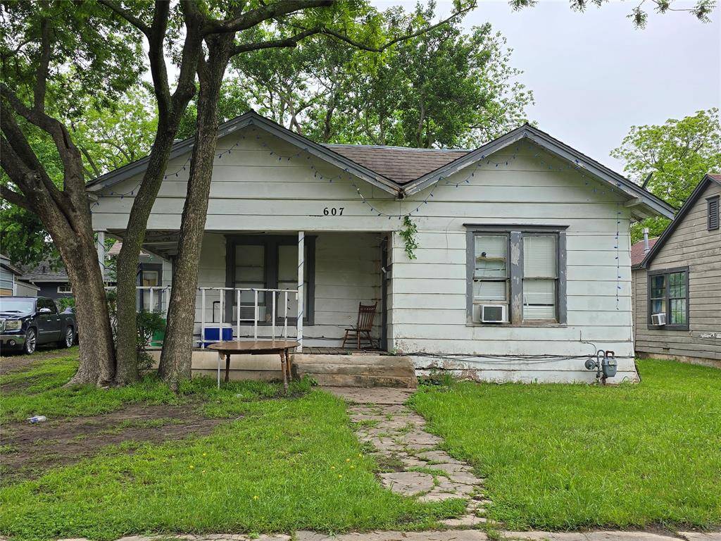 607 Moran Street, Gainesville, TX 76240