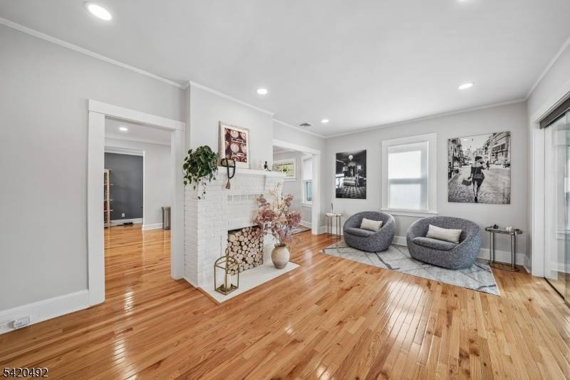 27 Otsego Rd, Verona Twp., NJ 07044