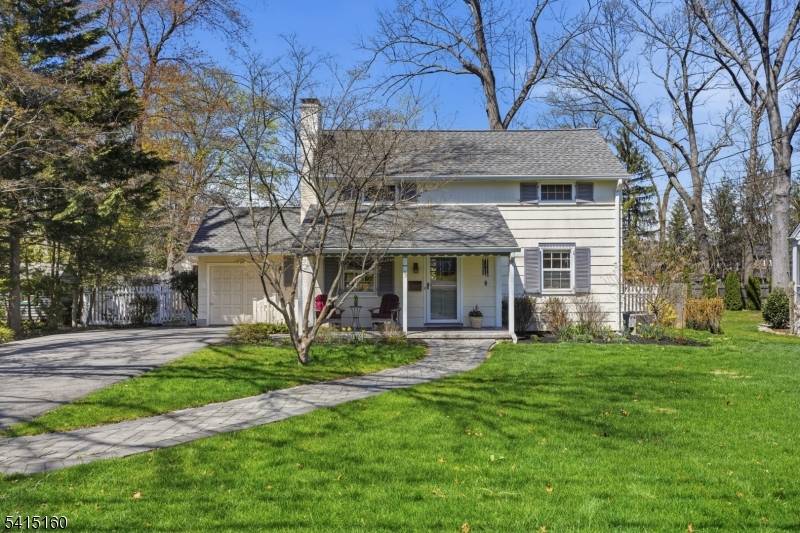33 Hoyt St, Madison Boro, NJ 07940