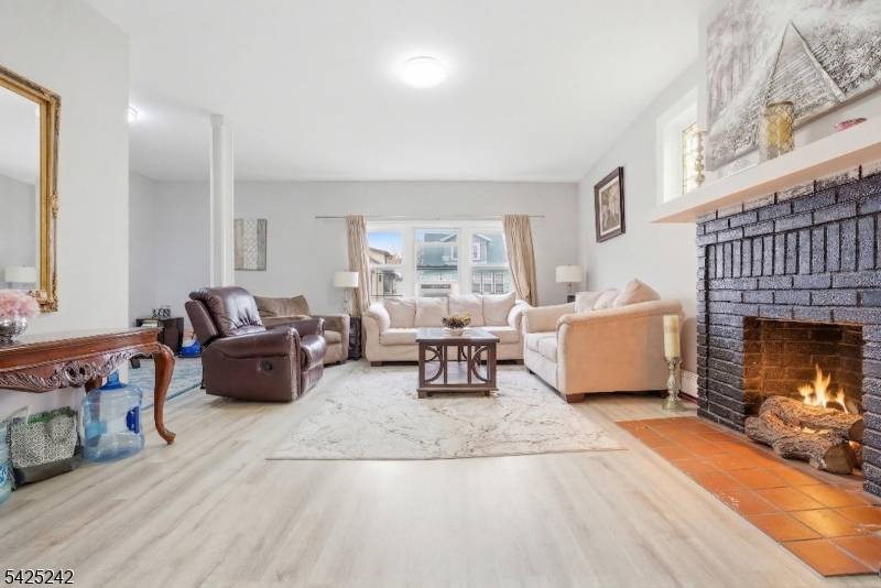 116 Mapes Ave, Newark City, NJ 07112