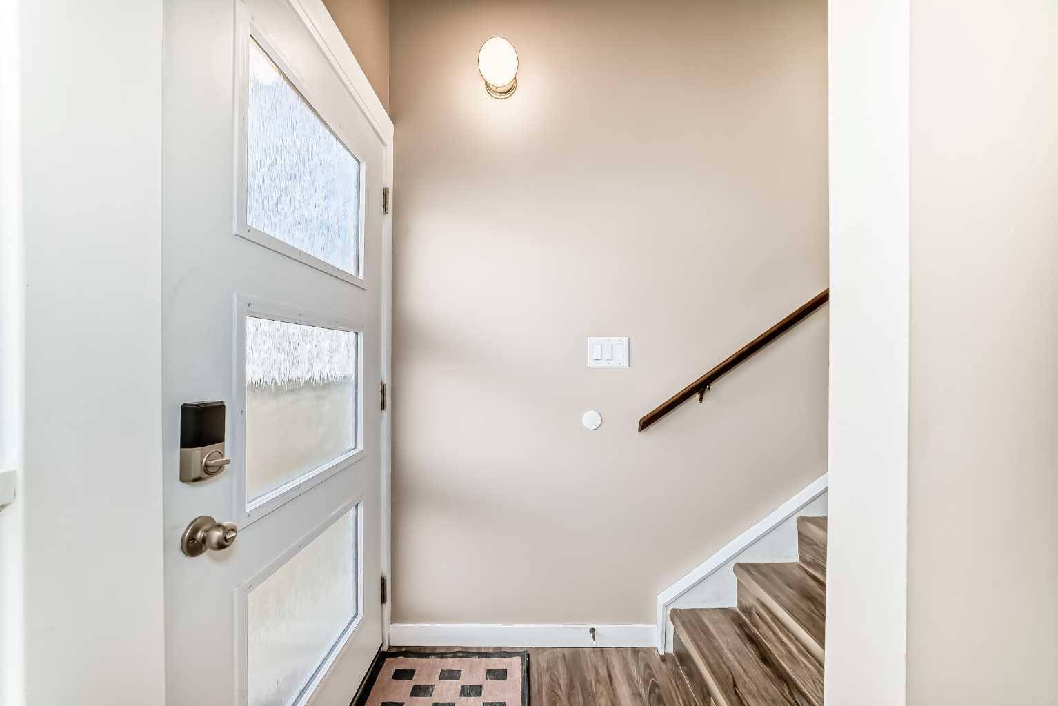 524 23 AVE NE, Calgary, AB T2E 1W2