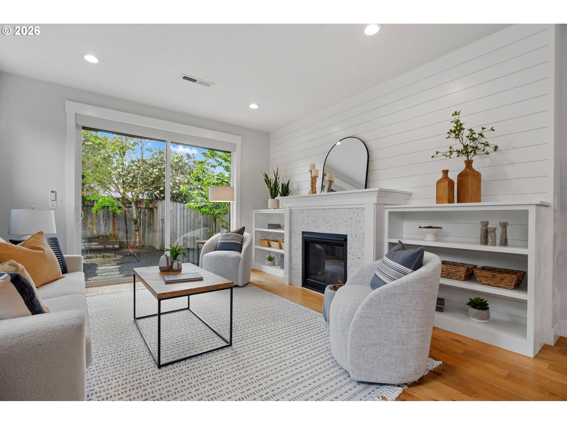 5437 NE 37TH AVE, Portland, OR 97211