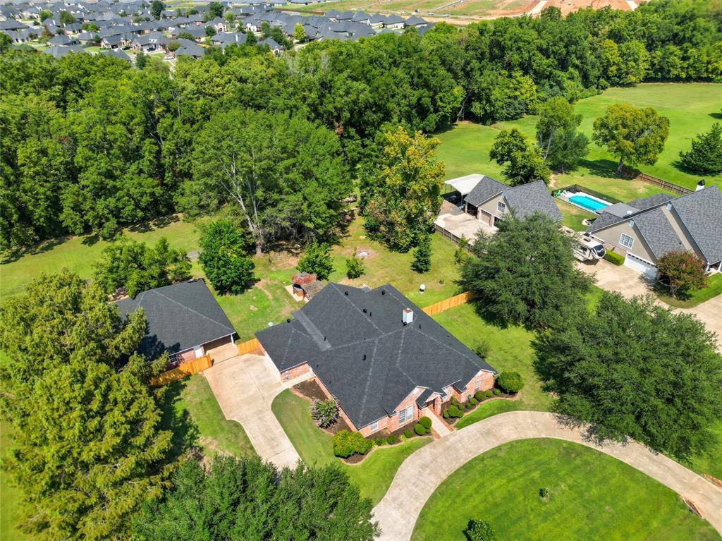 107 Lakewood Point Drive, Bossier City, LA 71111