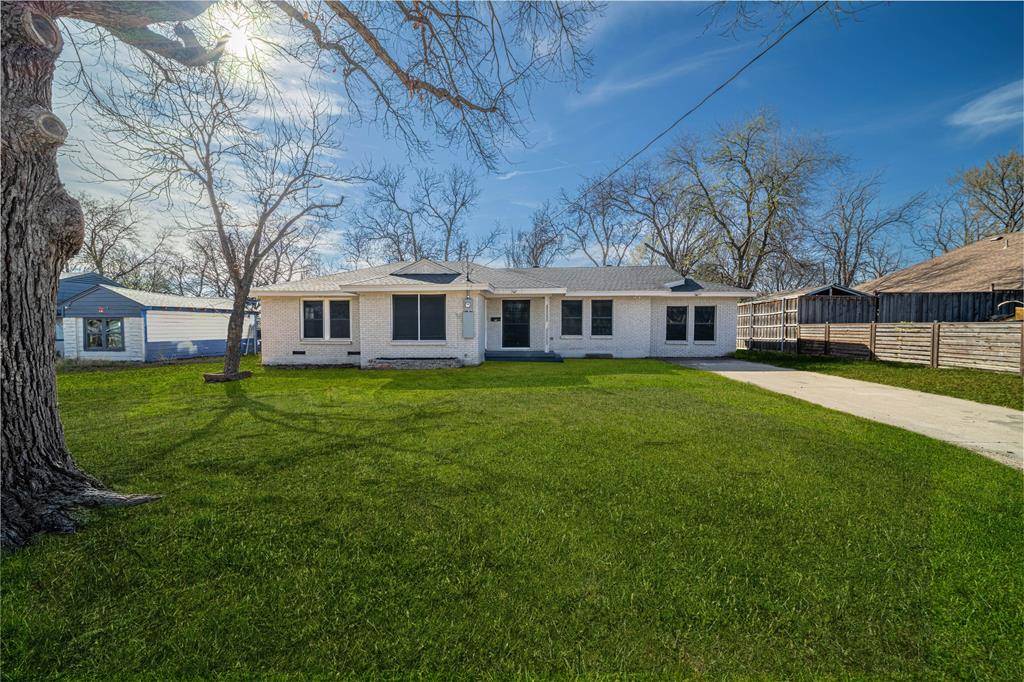 2417 Fonville Drive, Dallas, TX 75227