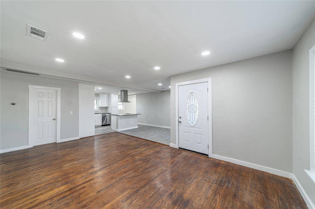 2417 Fonville Drive, Dallas, TX 75227