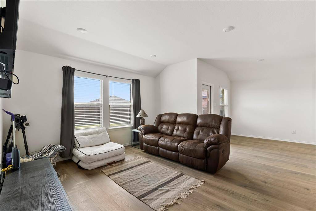 2518 Rockridge Drive, Crandall, TX 75114