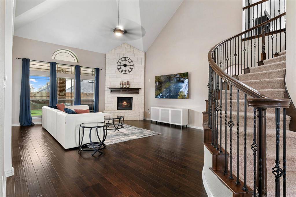 1417 Carlet Drive, Little Elm, TX 75068