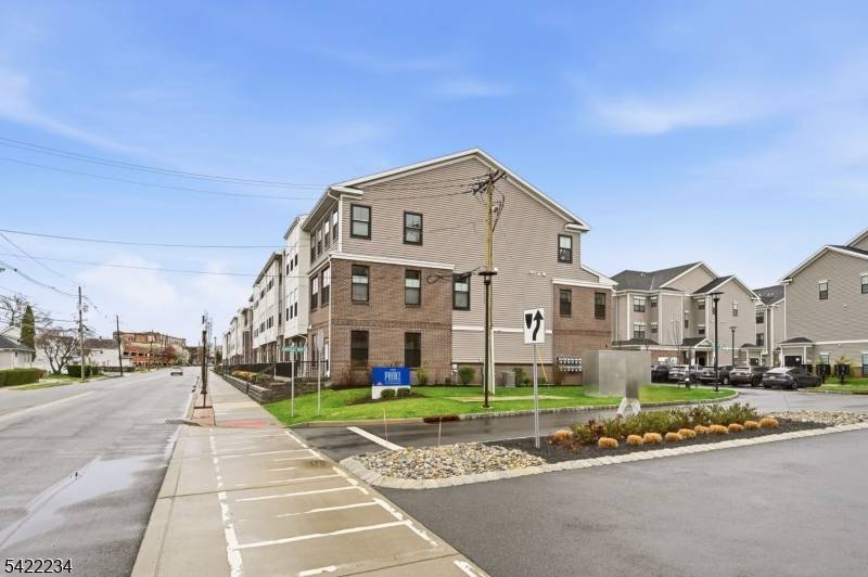 385 Main St, Little Falls Twp., NJ 07424