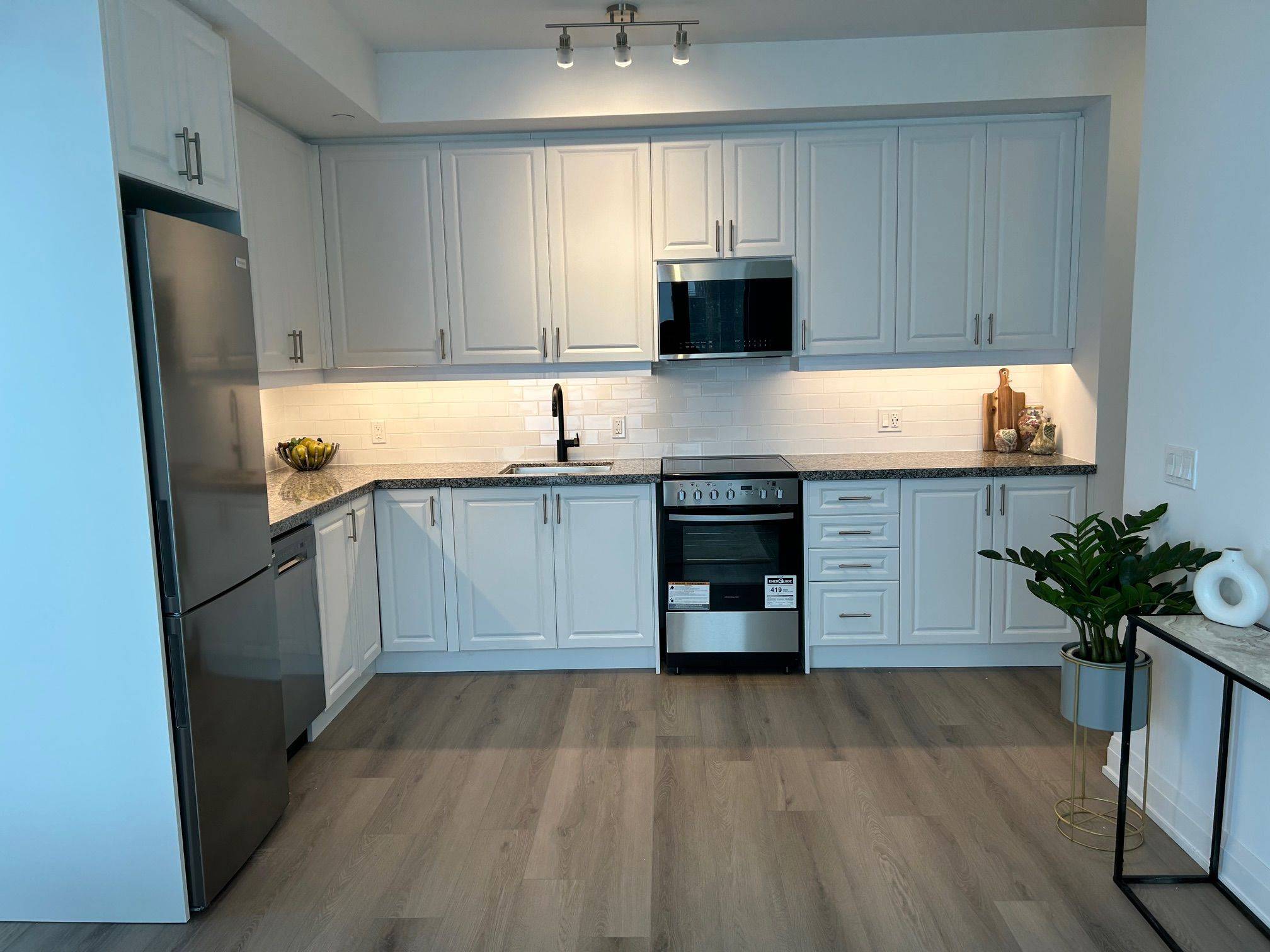 2333 Khalsa Gate #703, Oakville, ON L6M 0X7