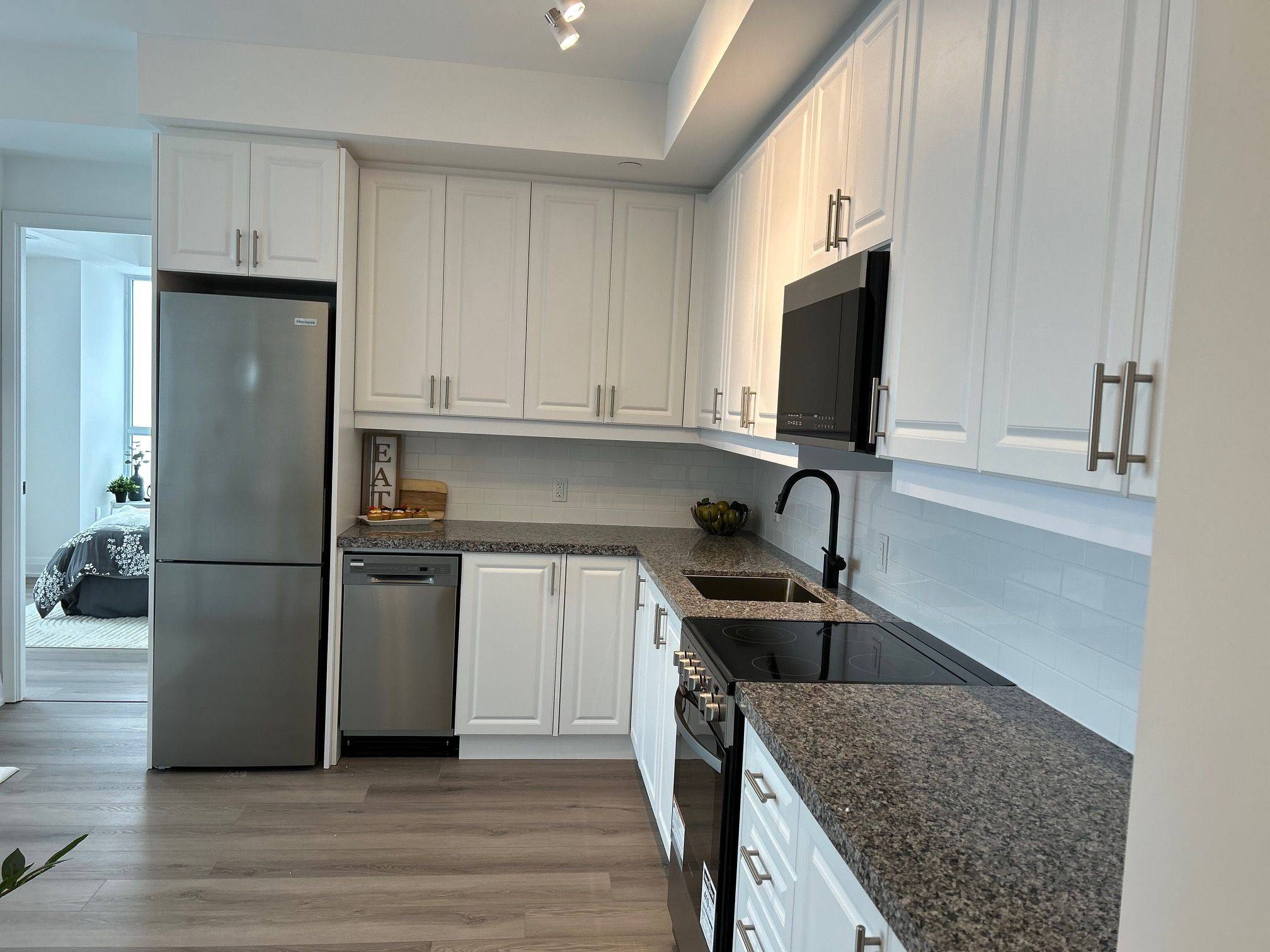 2333 Khalsa Gate #703, Oakville, ON L6M 0X7