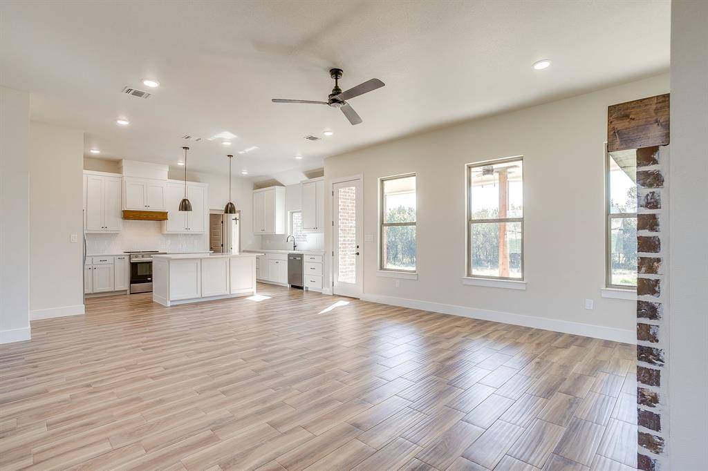 217 Kilkenny Road, Poolville, TX 76487