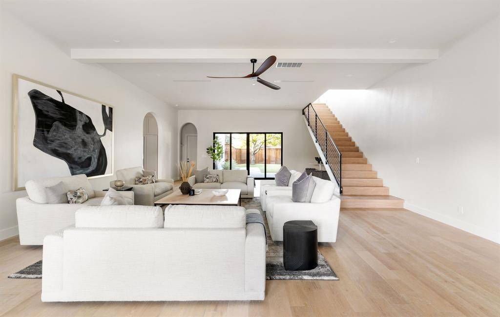 5525 Charlestown Drive, Dallas, TX 75230