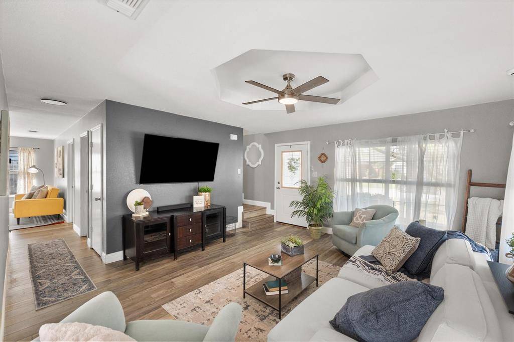 2700 Yorkfield Court, Arlington, TX 76001