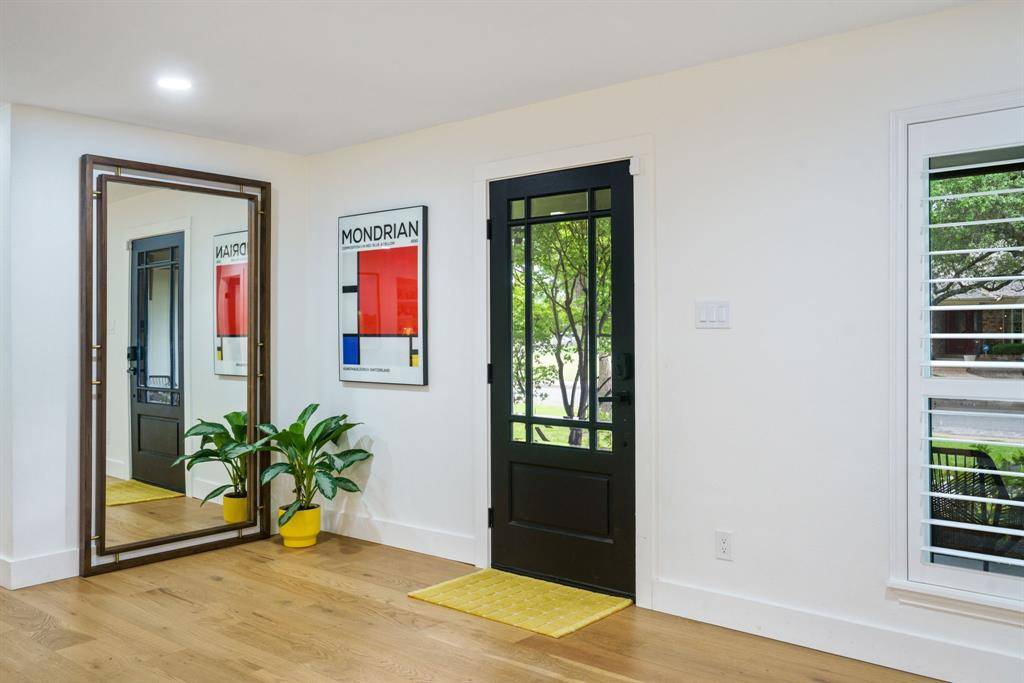 7423 Tangleglen Drive, Dallas, TX 75248