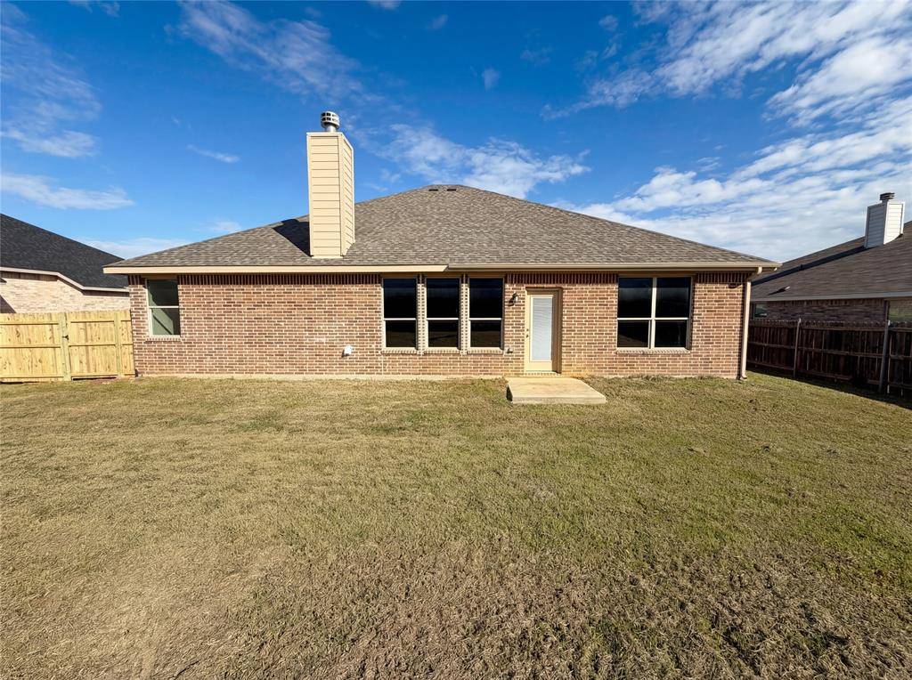 3717 Dutch Iris Lane, Forest Hill, TX 76140
