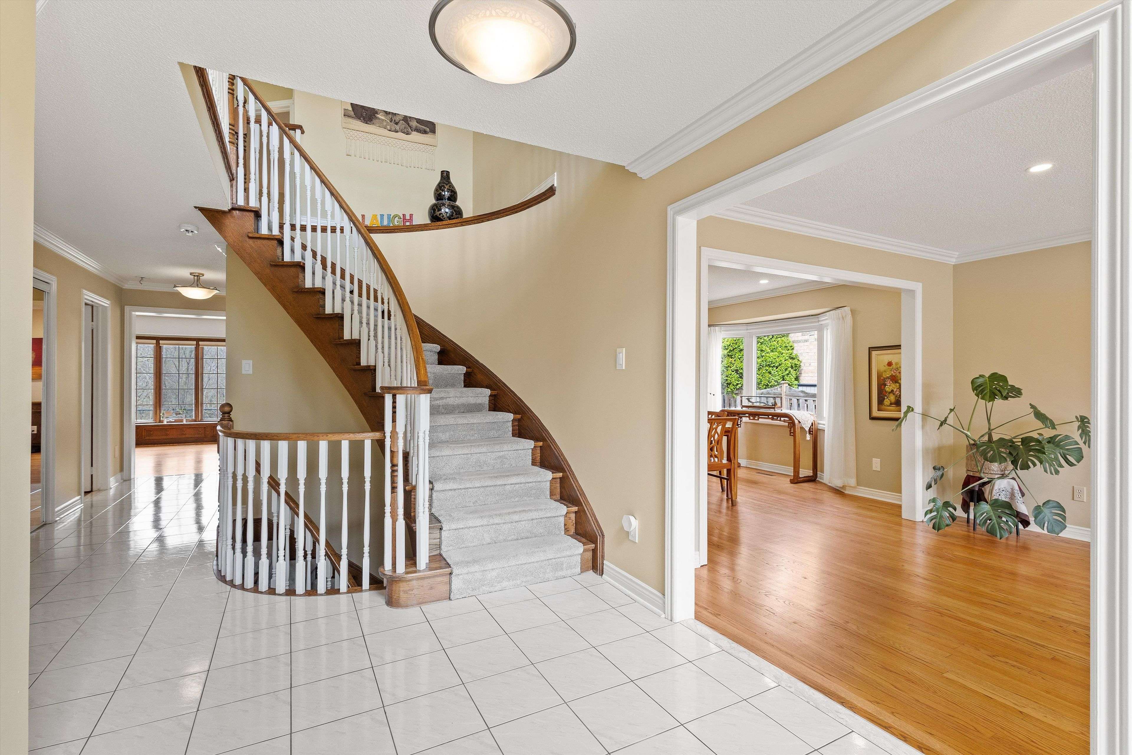 2044 Schoolmaster CIR, Oakville, ON L6M 3A1